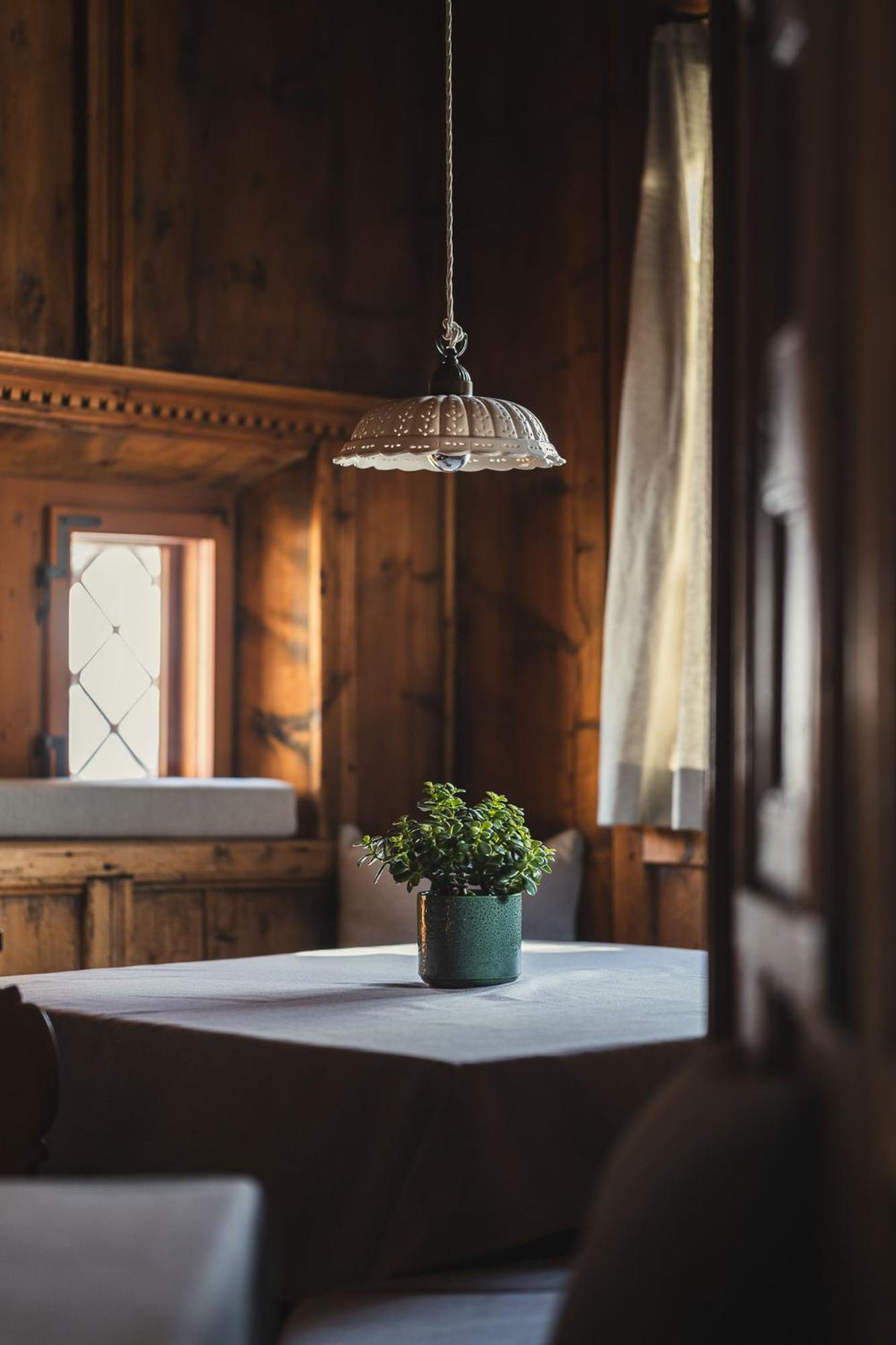 Ansitz Heufler Hotel Rasun di Sopra Exterior foto