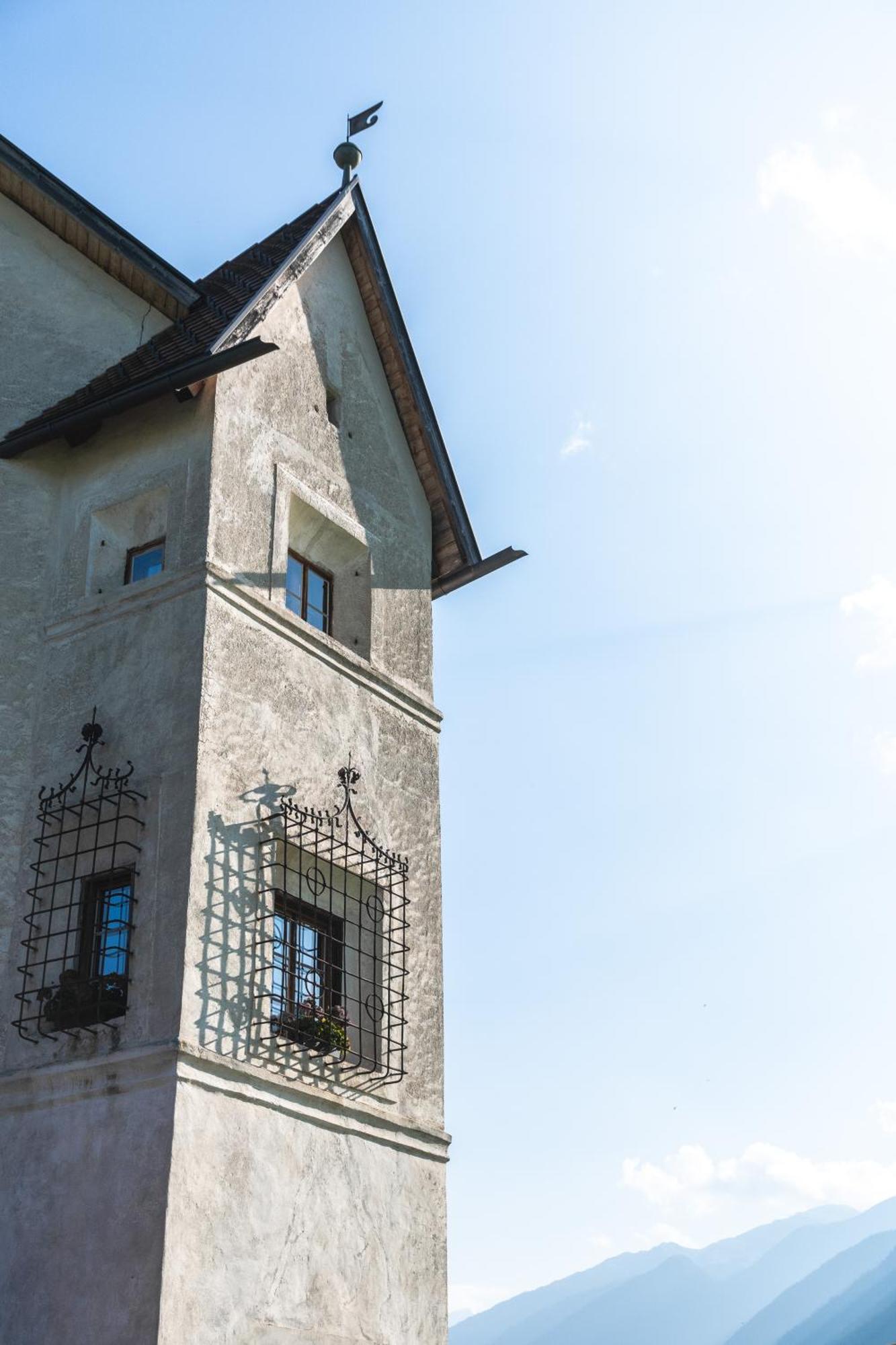Ansitz Heufler Hotel Rasun di Sopra Exterior foto